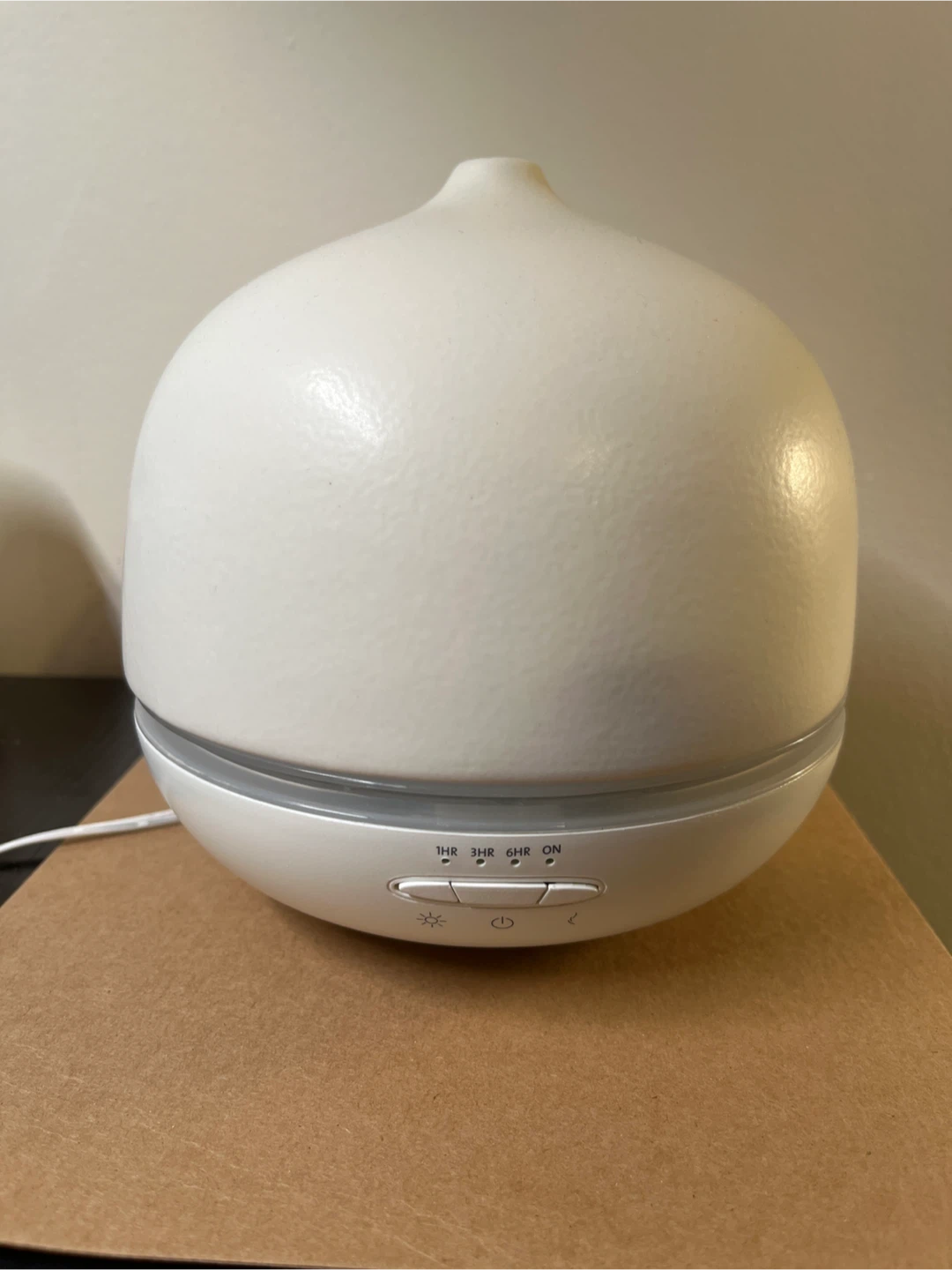 Open box-Saje Aroma Om Deluxe Diffuser + essential oil
