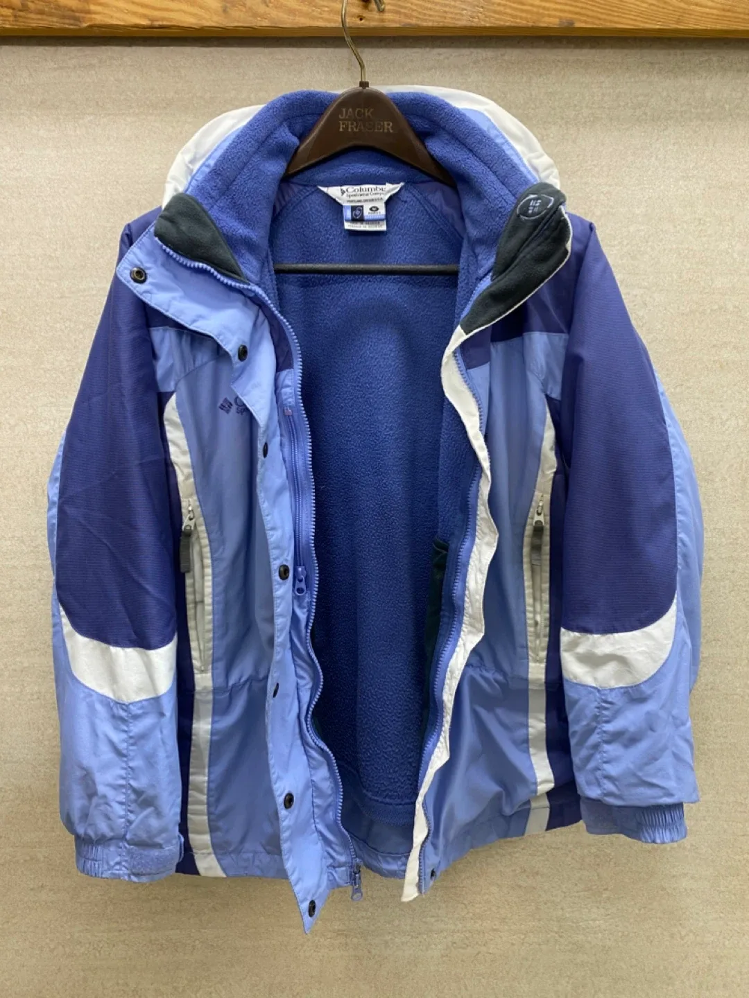 Columbia Women's Interchange Jacket - Size M image indicator(2)