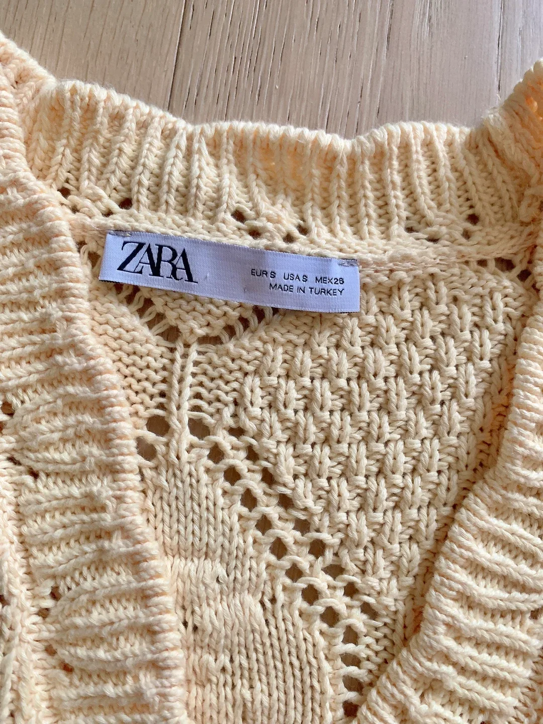 New Zara Knit Cardigan - Size S image indicator(5)