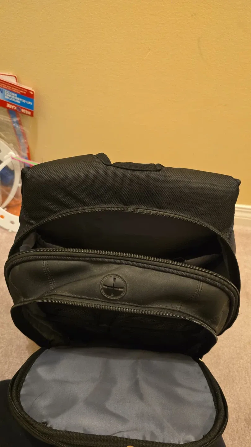 Kensington Contour Backpack - Black image indicator(5)