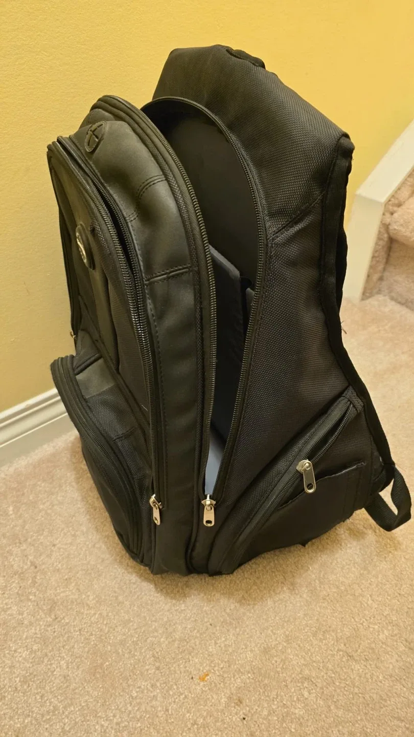 Kensington Contour Backpack - Black image indicator(6)
