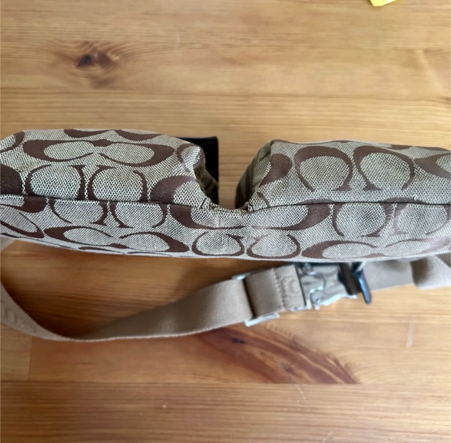 💯AUTHENTIC COACH BUMBAG/CROSSBODY image indicator(6)