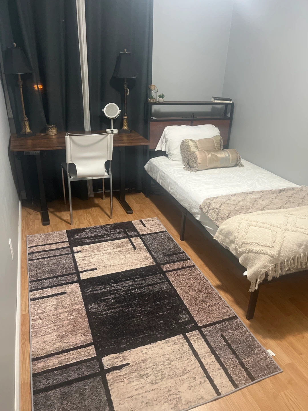 Room for Rent