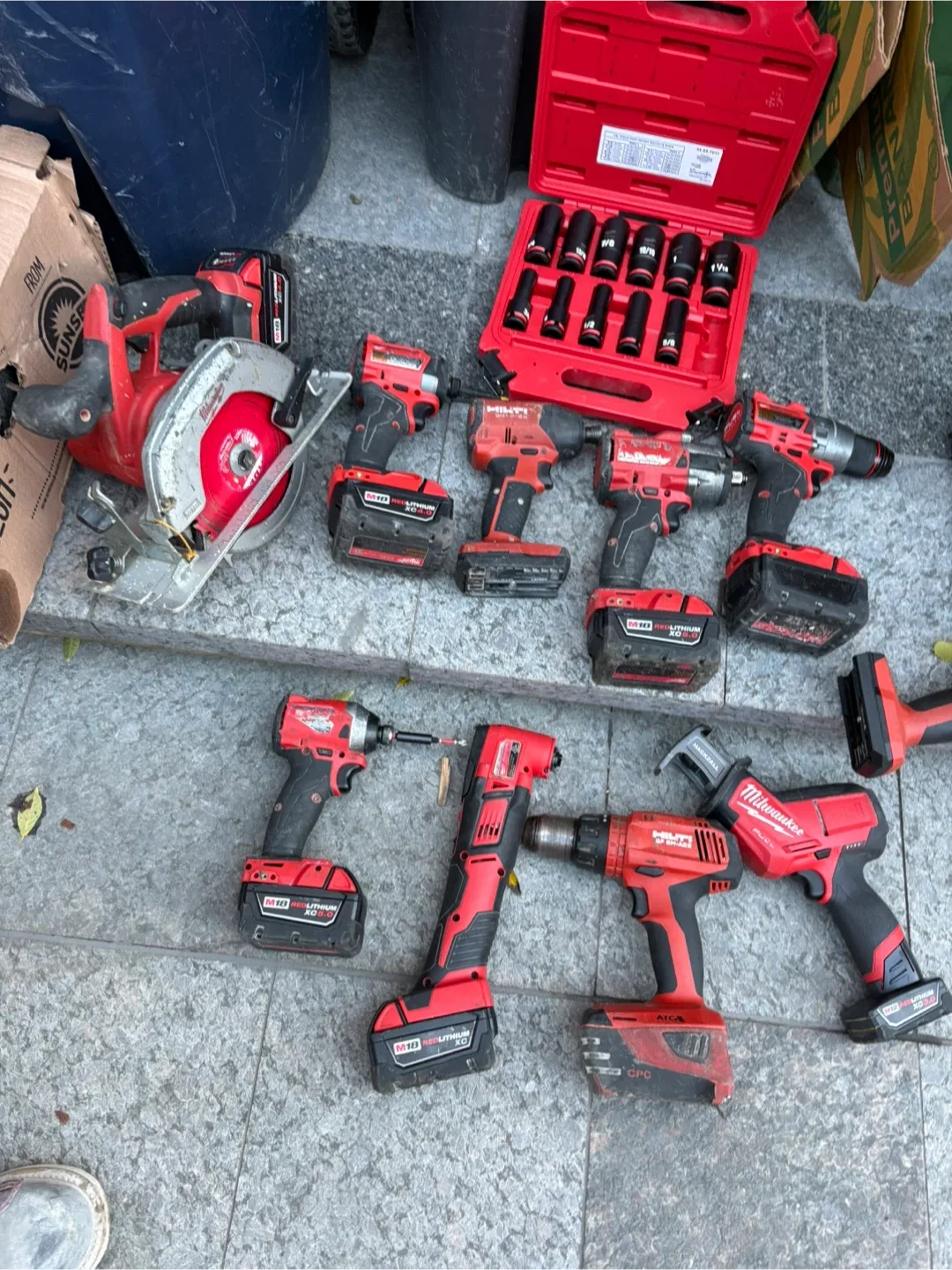 Mixed Power Tools: Milwaukee & Hilti image indicator(3)
