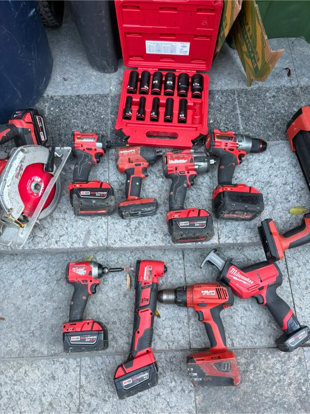 Mixed Power Tools: Milwaukee & Hilti image indicator(8)