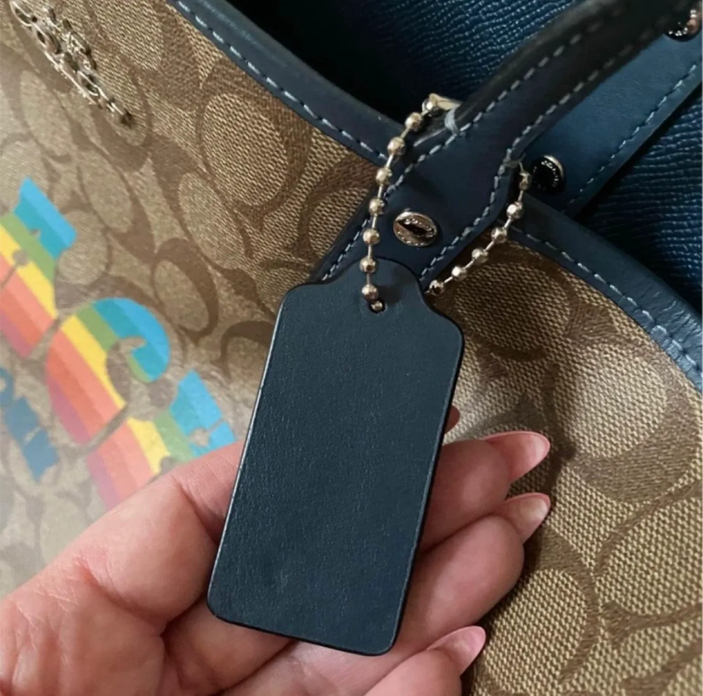 💯 AUTHENTIC *REVERSIBLE* TOTE BAG image indicator(2)