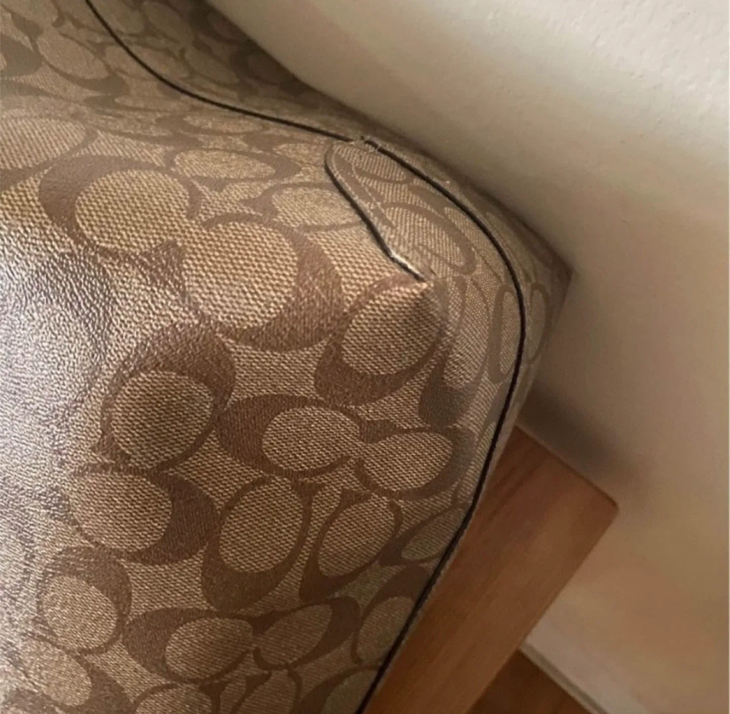 💯 AUTHENTIC *REVERSIBLE* TOTE BAG image indicator(5)