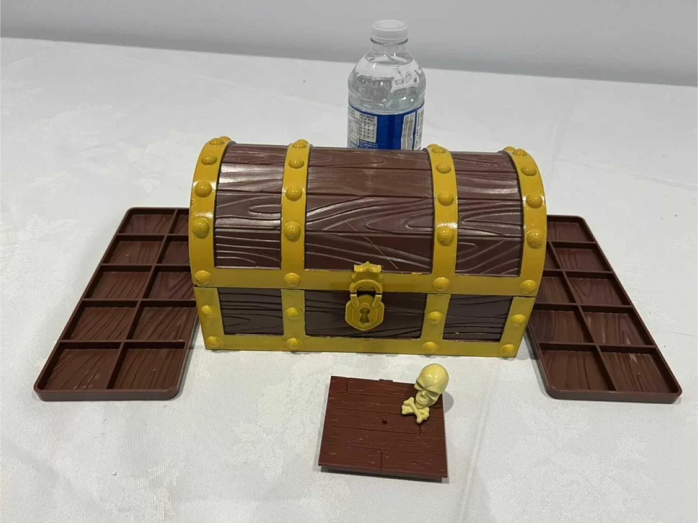 Pirate Treasure Chest Toy Set image indicator(3)