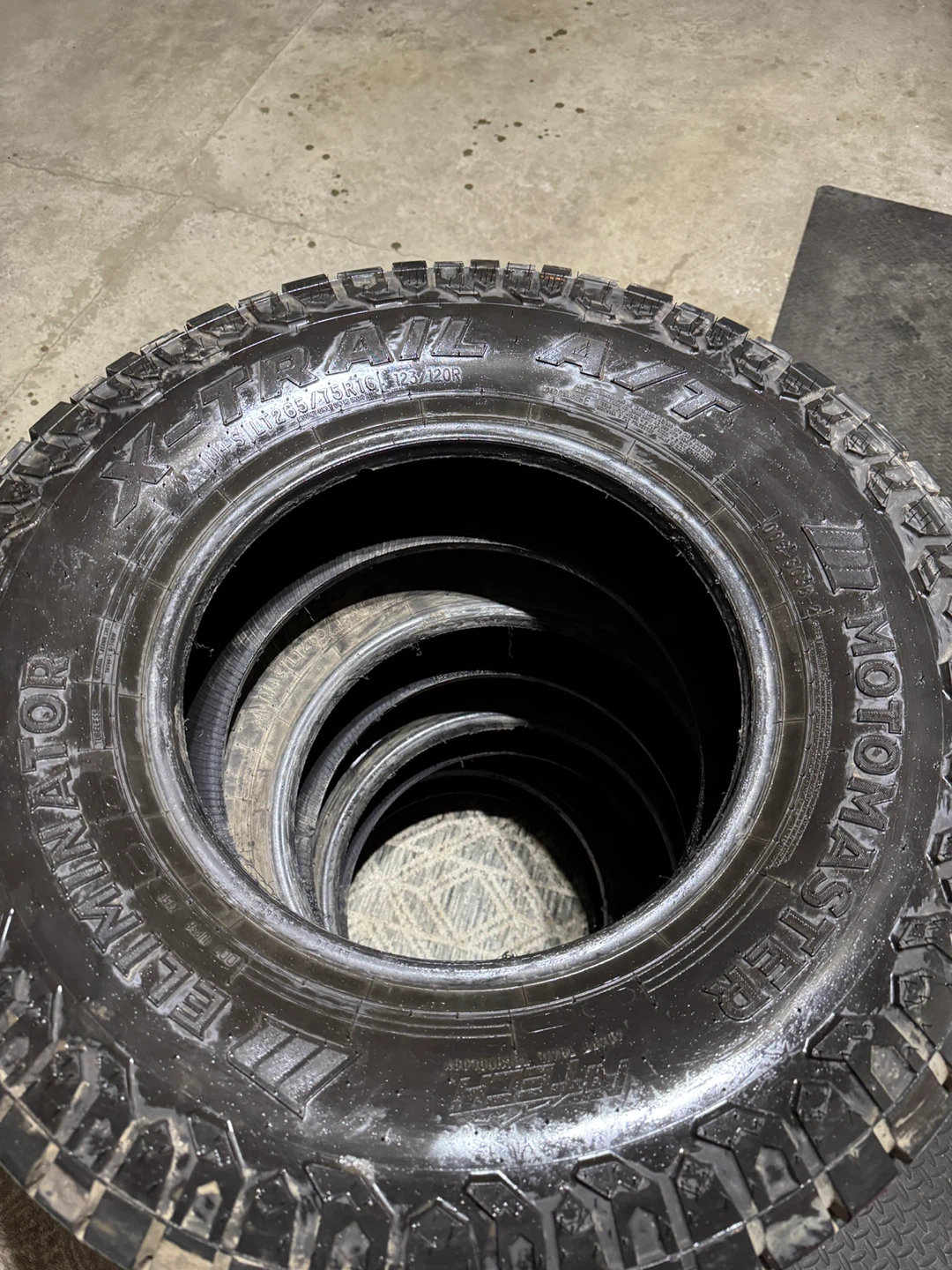 LT 265/75R16 winter tires - photo 4