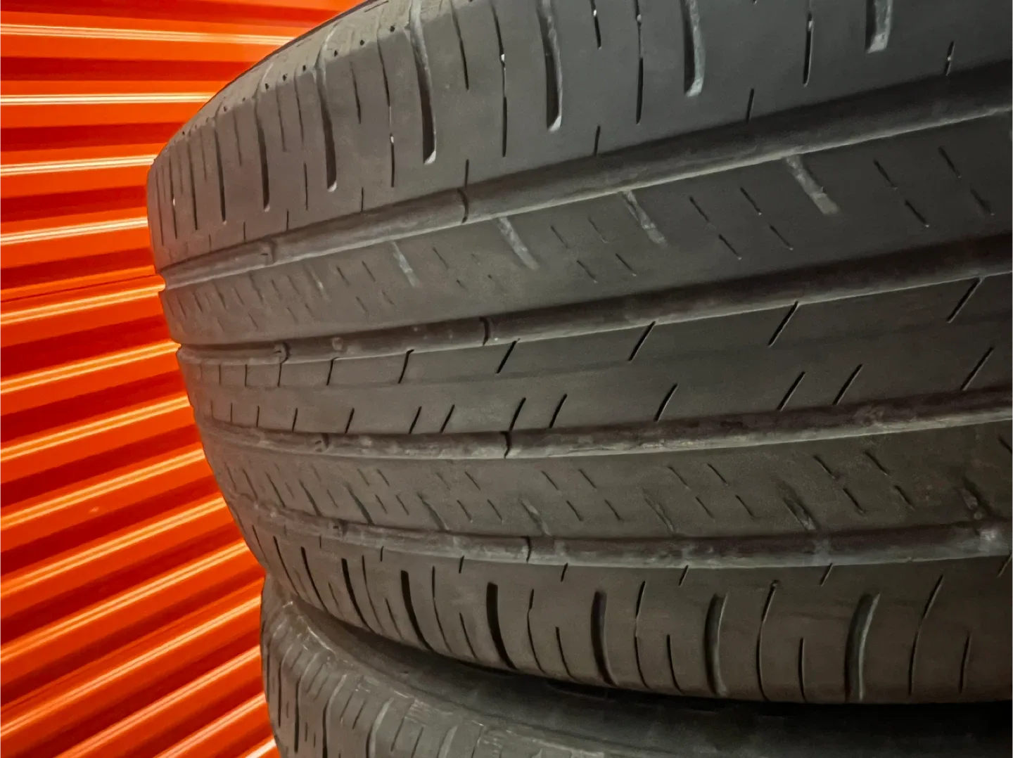 Hankook 235/50R18 Tires - Set of 4 image indicator(5)