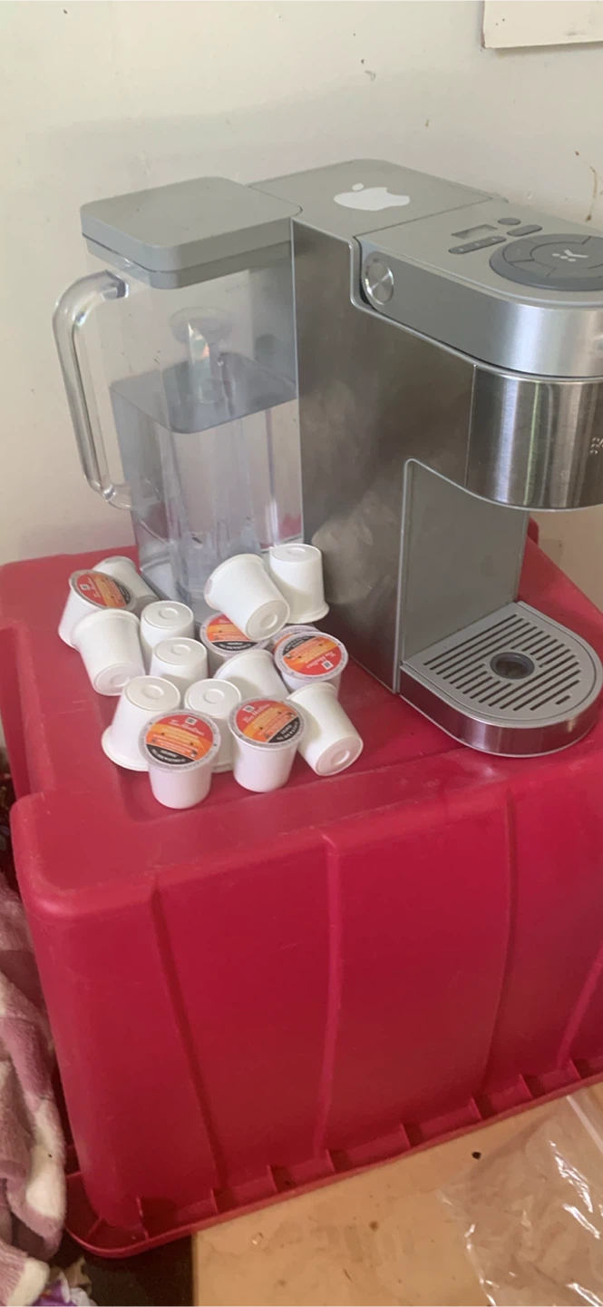 Keurig K-Cup Coffee Maker with Tim Hortons Pods