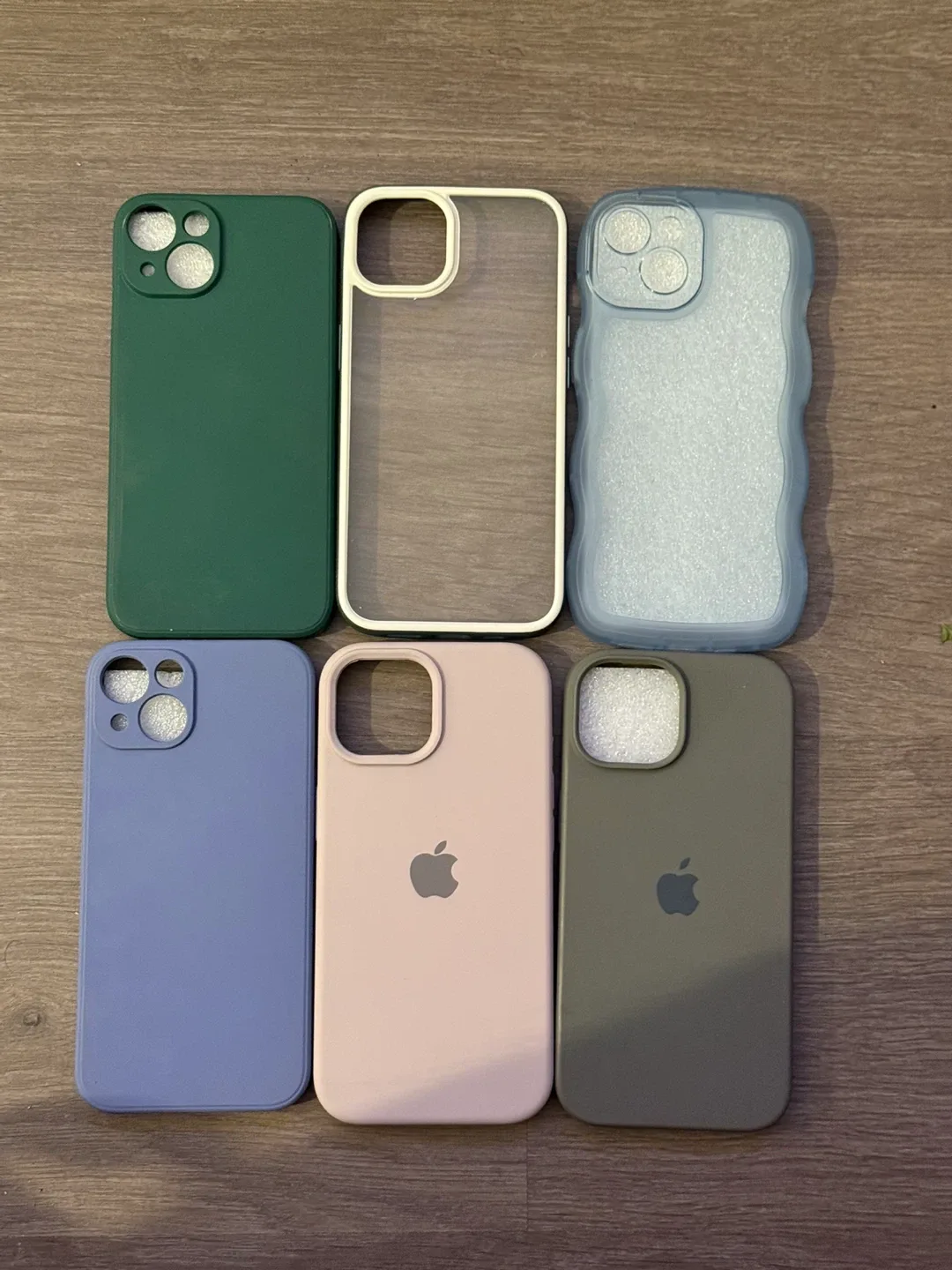 iPhone 14 Cases Lot - Assorted Styles image indicator(2)