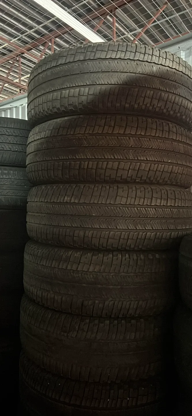 Michelin Tire 275/65R18 image indicator(5)