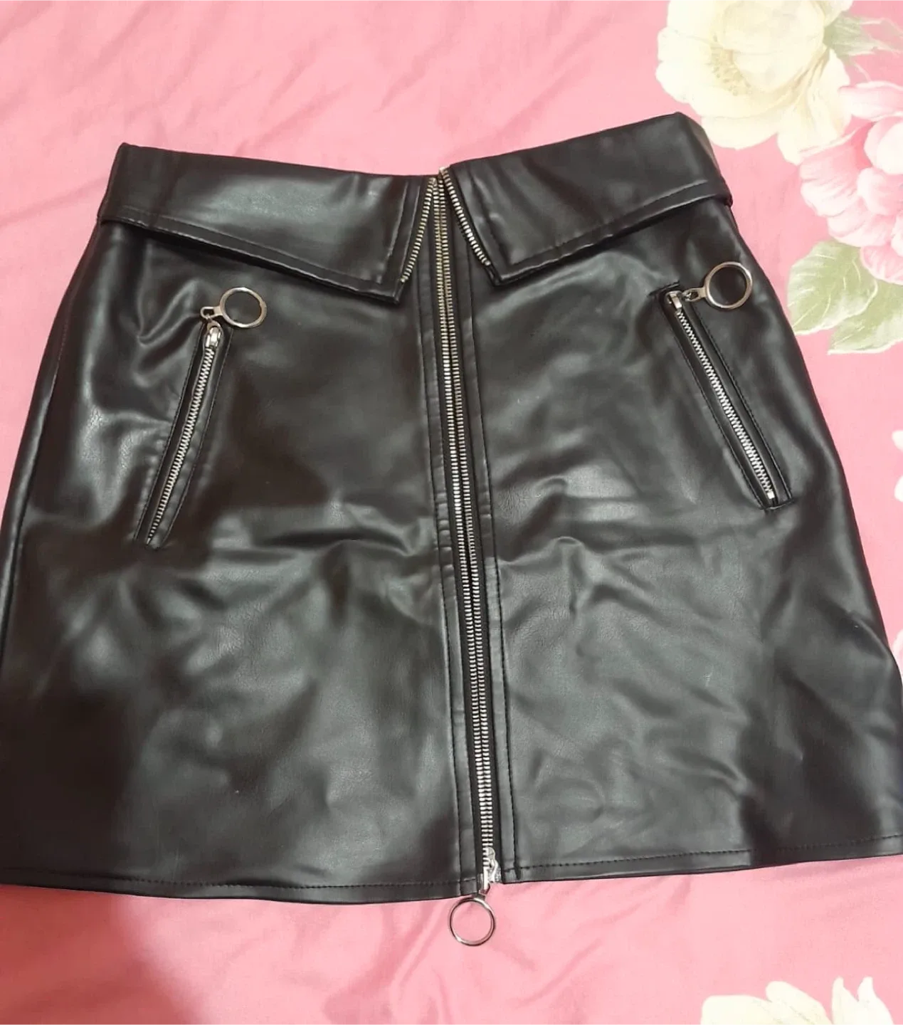 Emottos Black Faux Leather Mini Skirt image indicator(6)