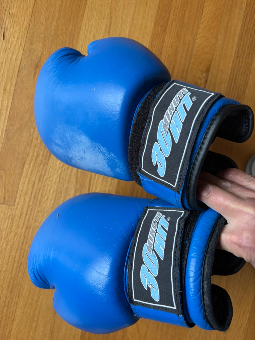 30 Minute Hit Boxing Gloves, 10 oz, Blue - photo 3