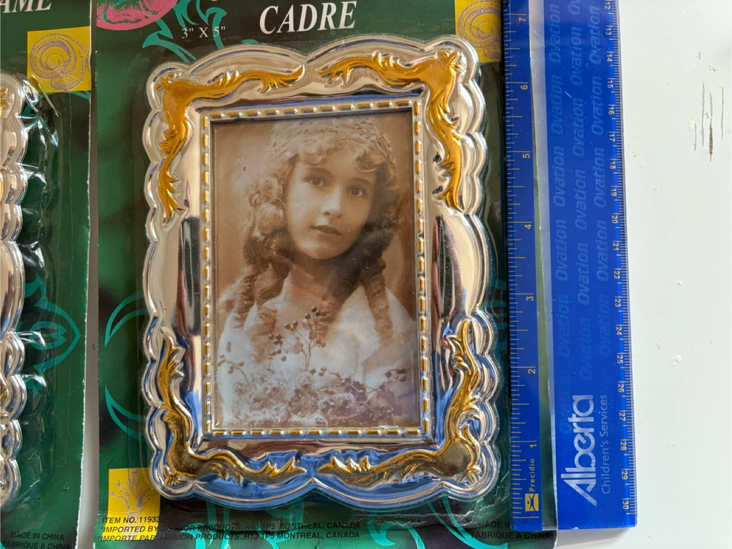 Antique Photo Frame 3"x5" - New in Package - photo 3