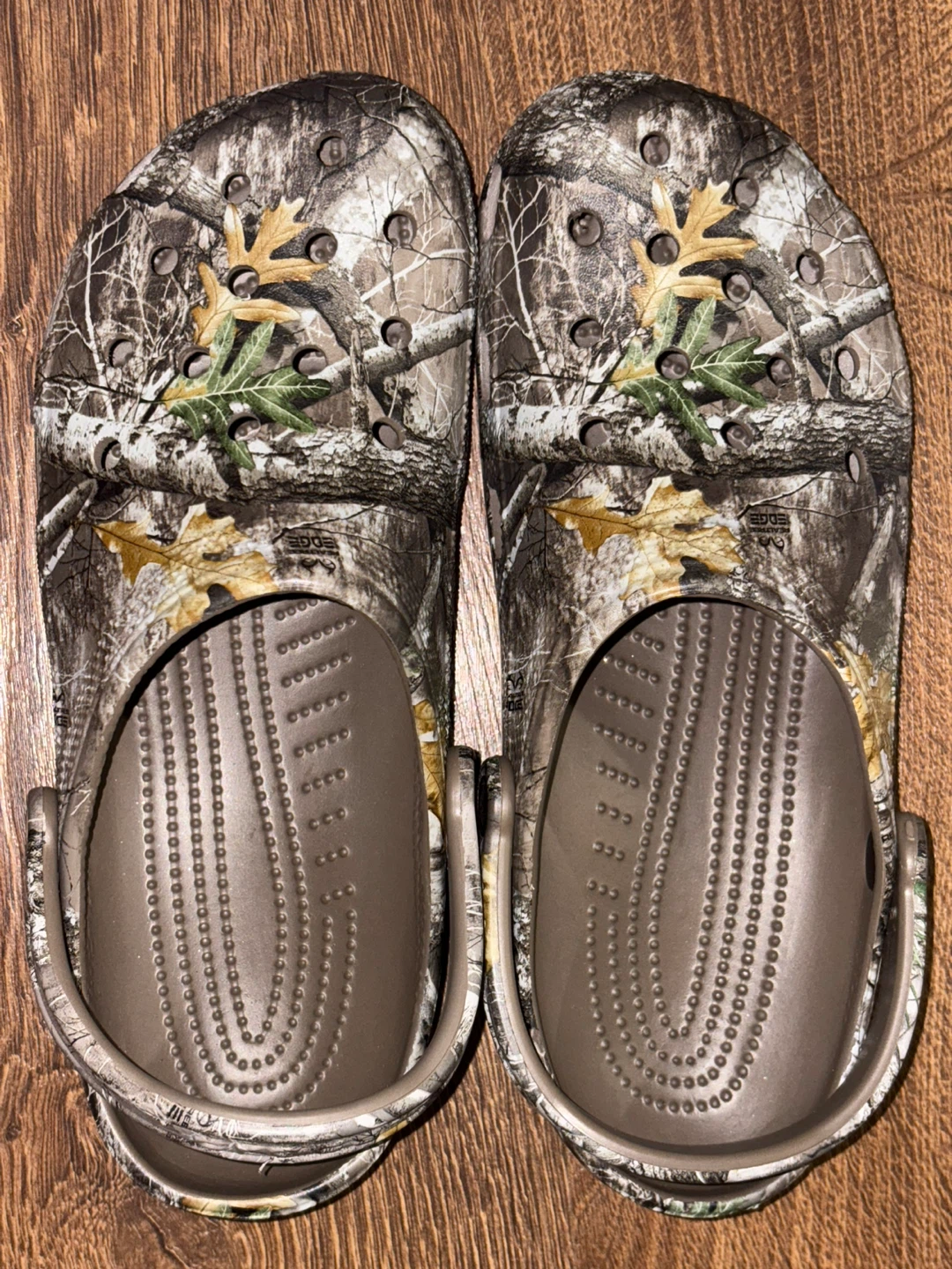 Crocs Classic Realtree Clogs, Men's 10/Women's 12