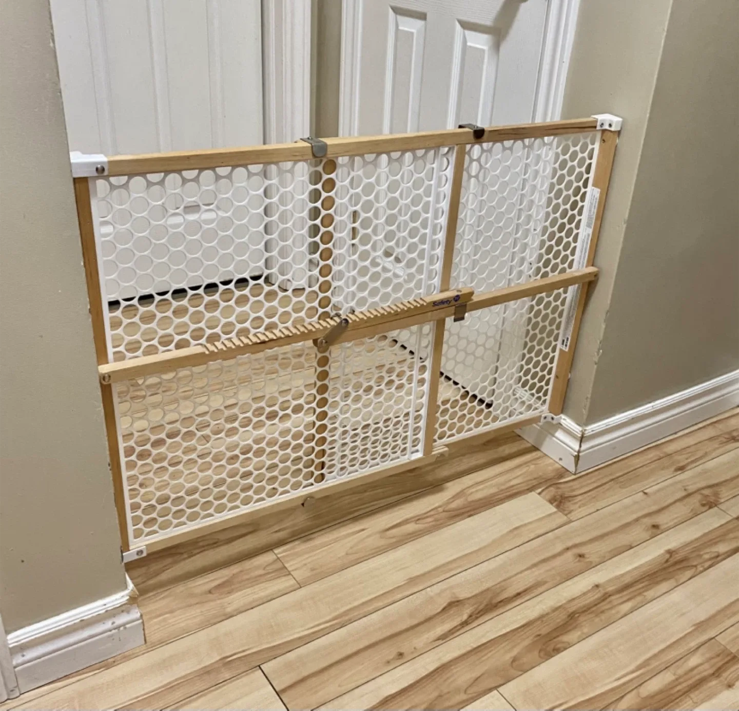 Safety 1st Baby Gate