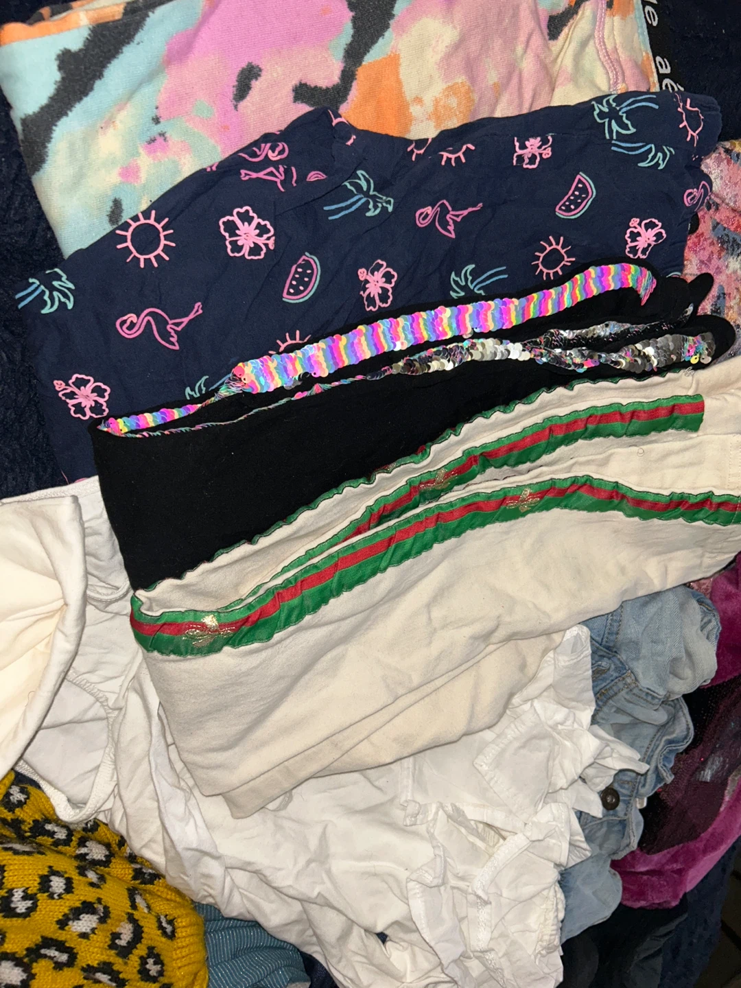 Mixed Clothing Lot - Guess Purple Top - photo 2