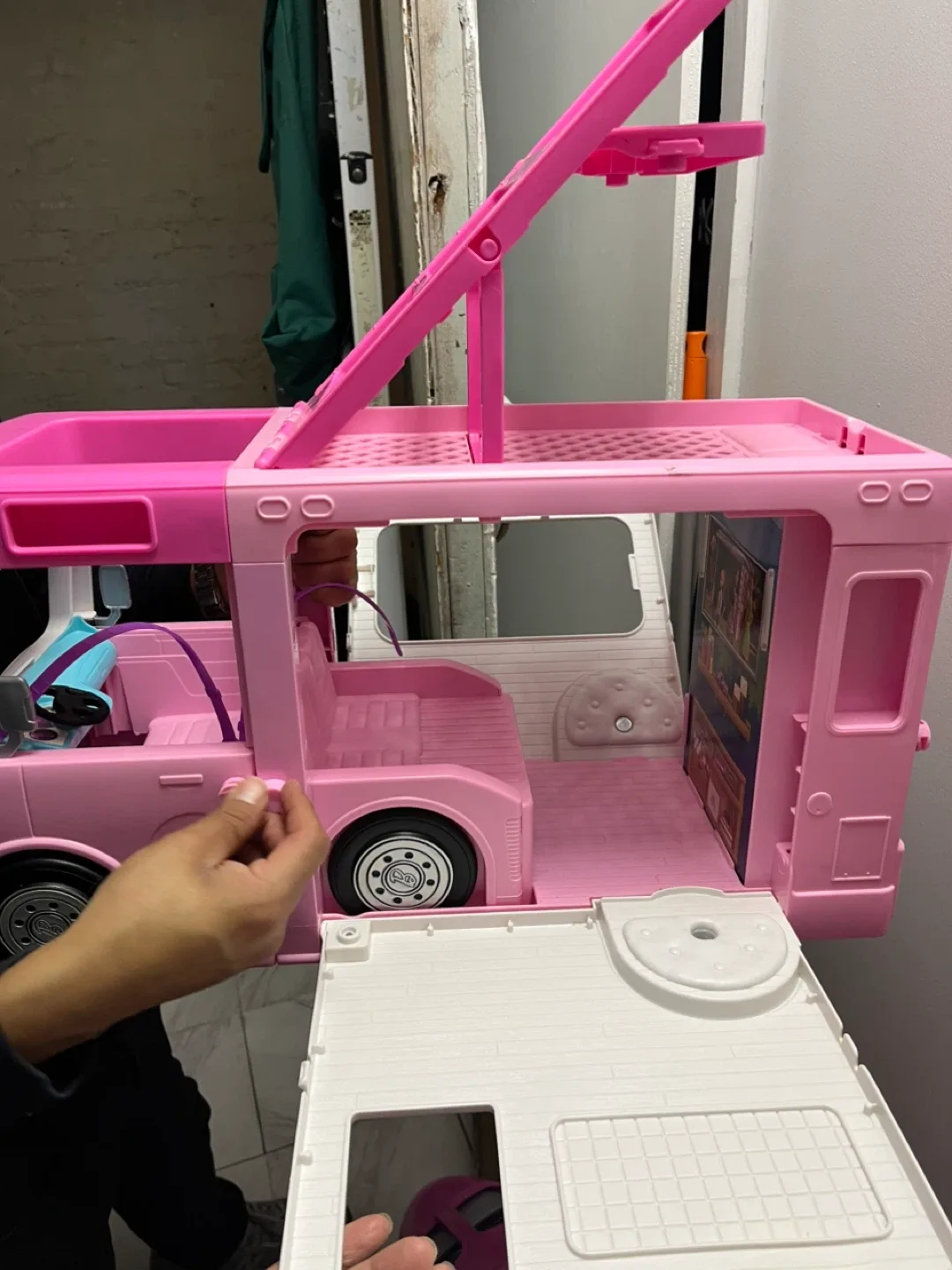 Barbie Pink Camper & Airplane Toys image indicator(9)