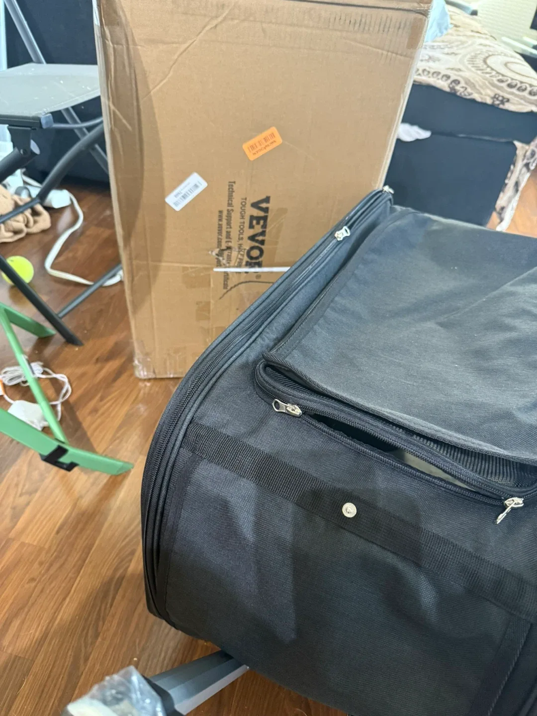 VEVOR Rolling Pet Carrier - Black LARGE image indicator(4)