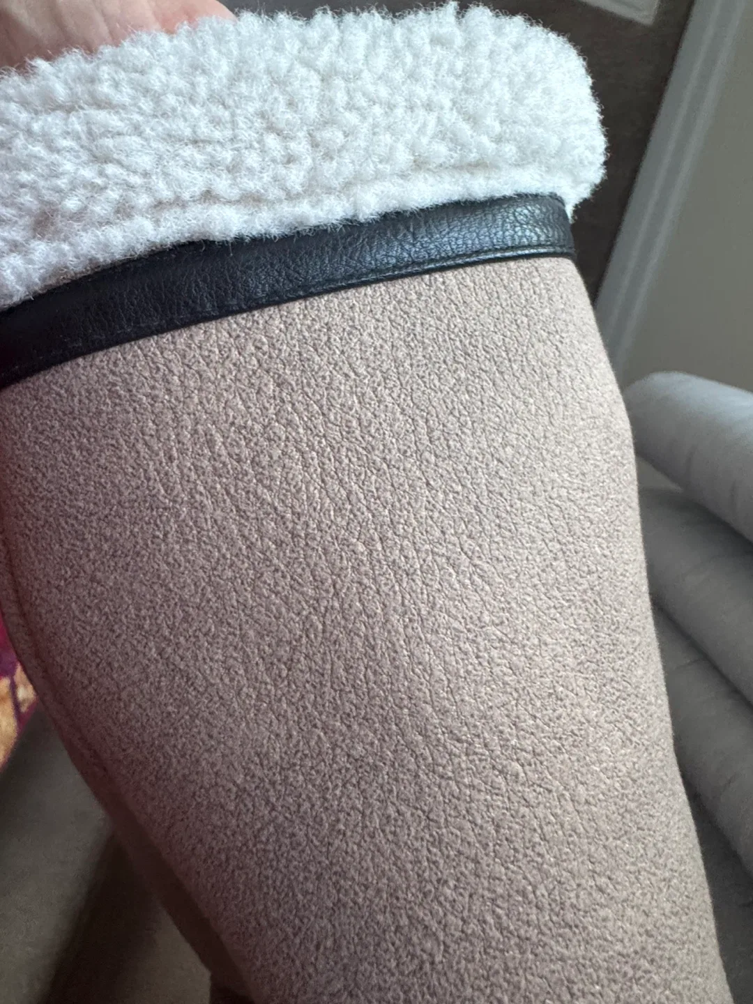 Zara XS Faux Suede Sherpa Coat image indicator(7)