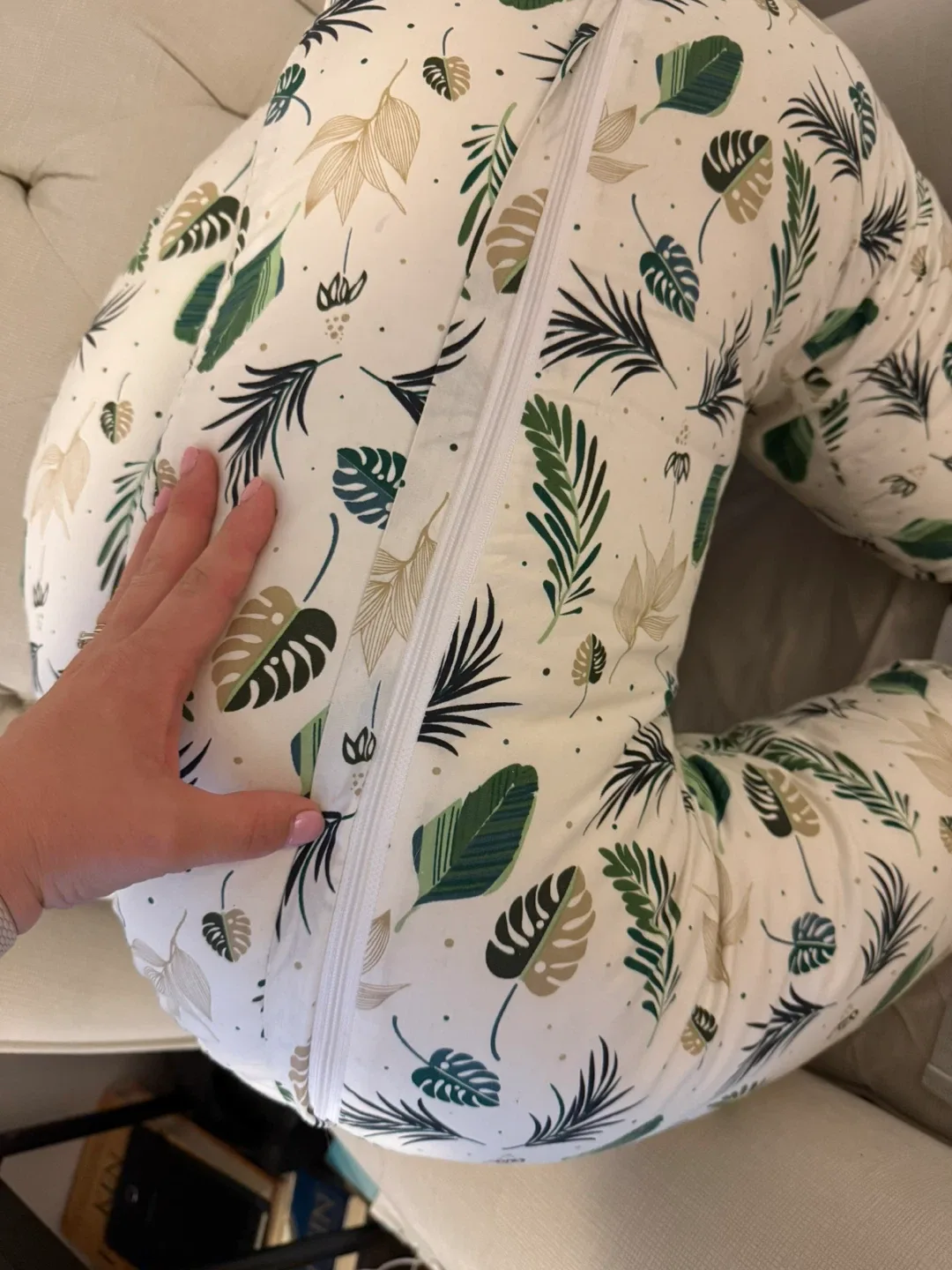 Momcozy Nursing Pillow image indicator(4)