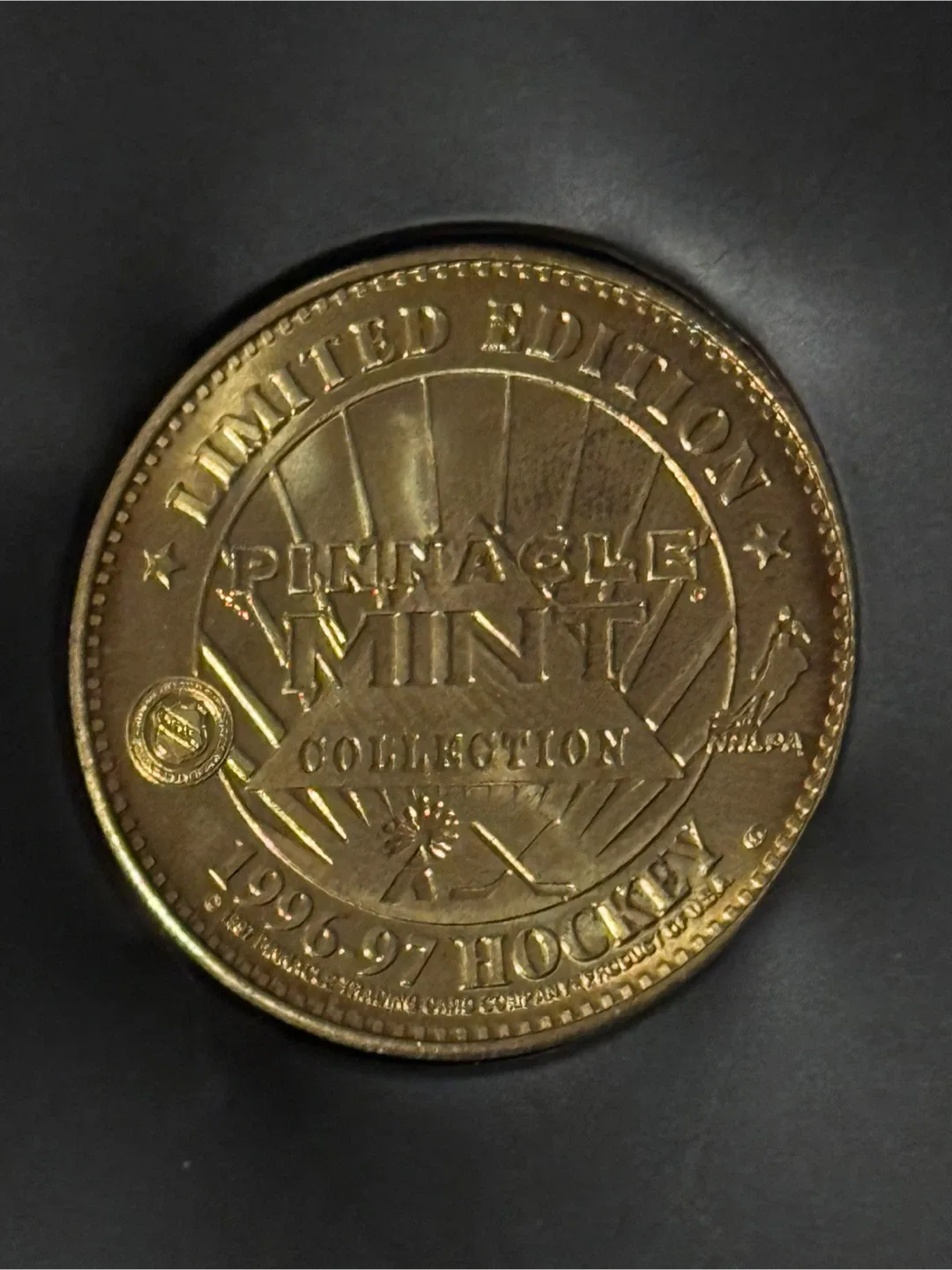 9x Pinnacle Mint Limited Edition Hockey Coin image indicator(4)