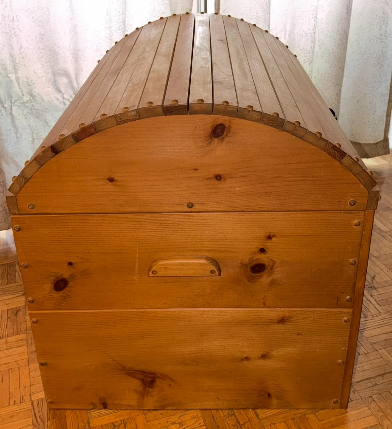 Wooden Storage Chest image indicator(3)