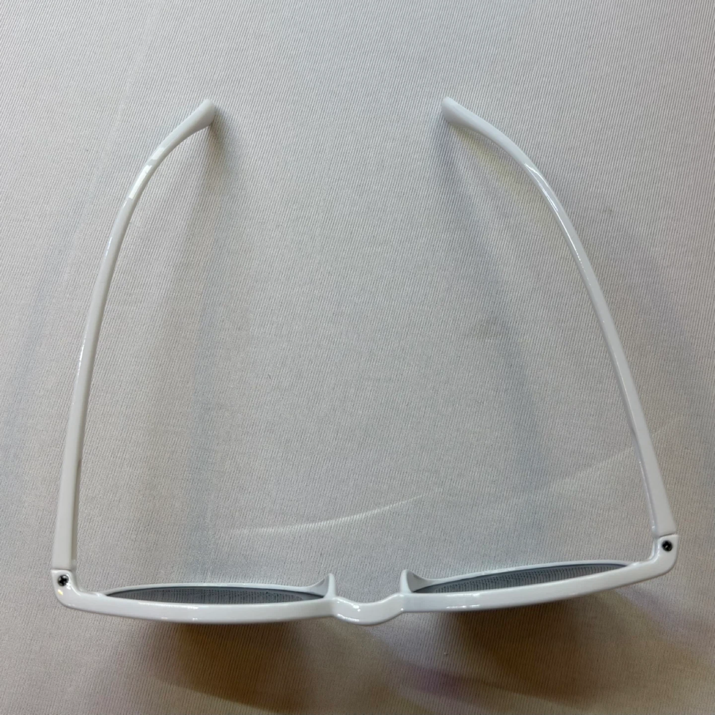 Meet Glasses White Frame Sunglasses Classic Round Shades 14 - photo 3