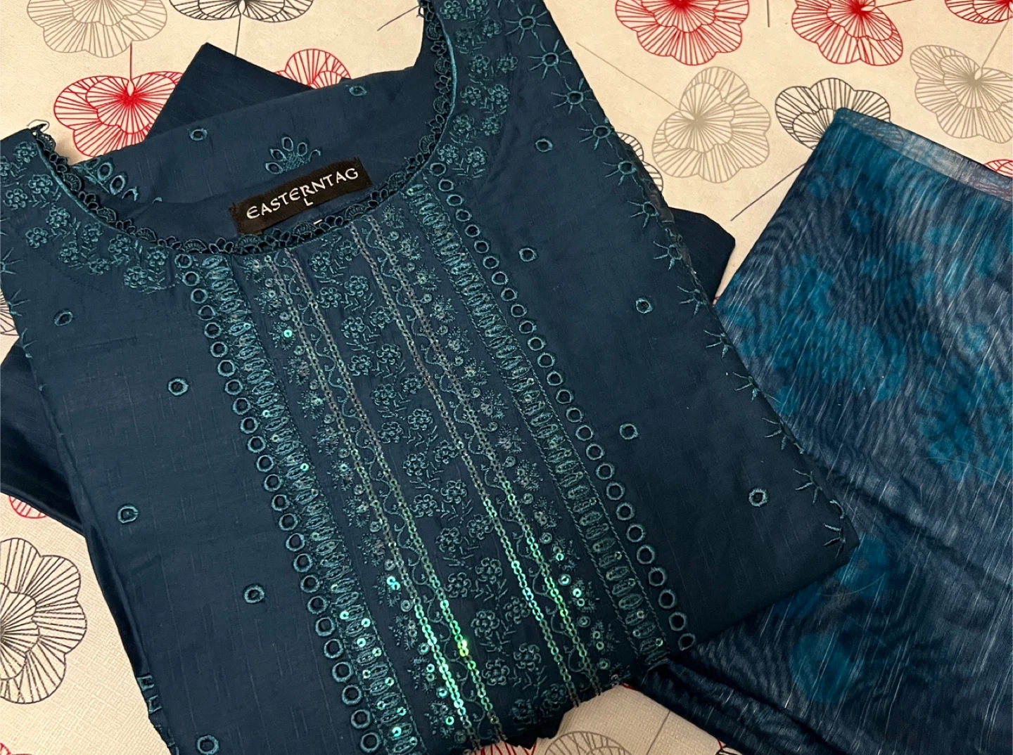 Beautiful 3 Pcs Chickenkari Embroidered Suit