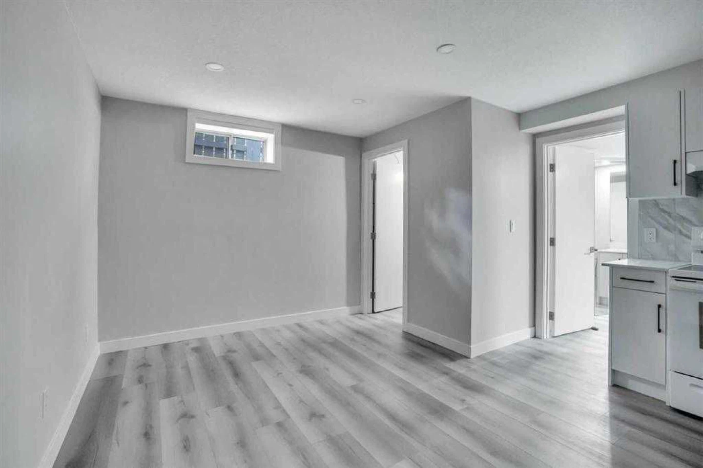 Basement for rent - photo 3