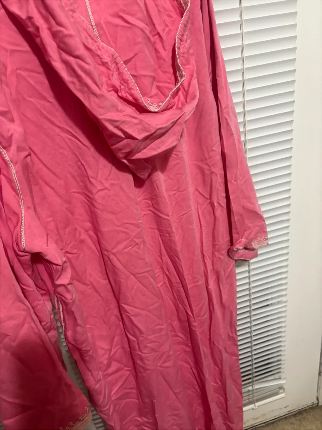 Pink Moroccan Kaftan image indicator(2)