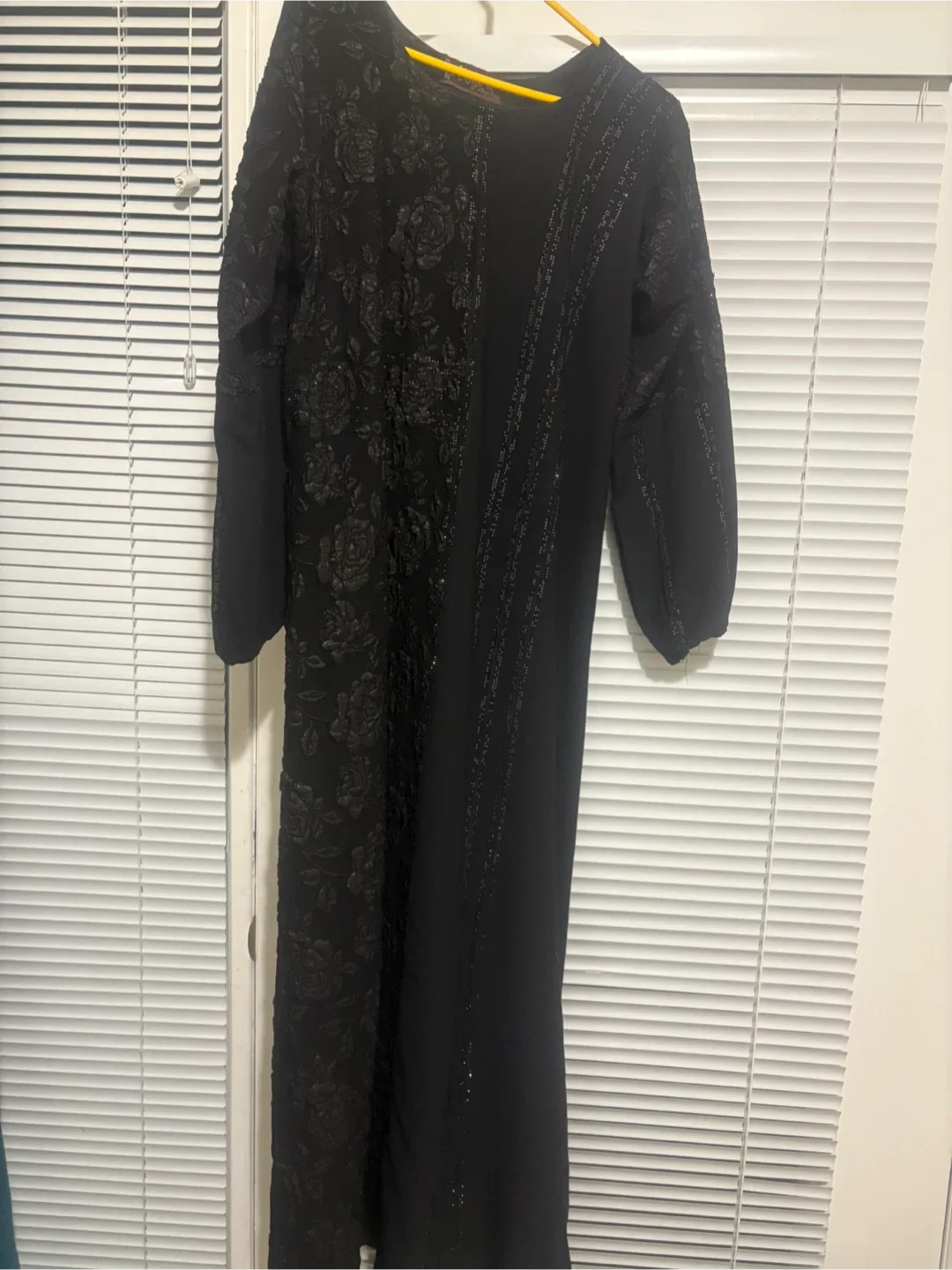 Losyana Black Abaya Dress image indicator(7)