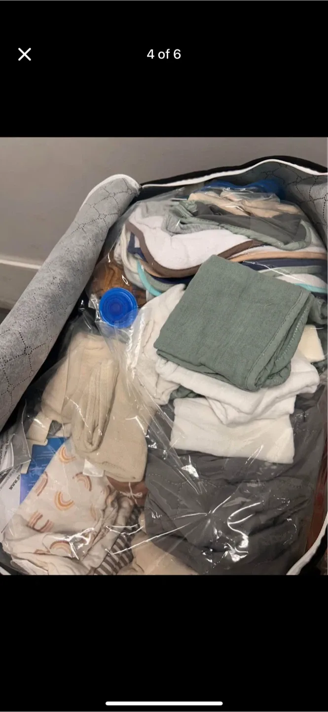 Various baby items bundle image indicator(4)