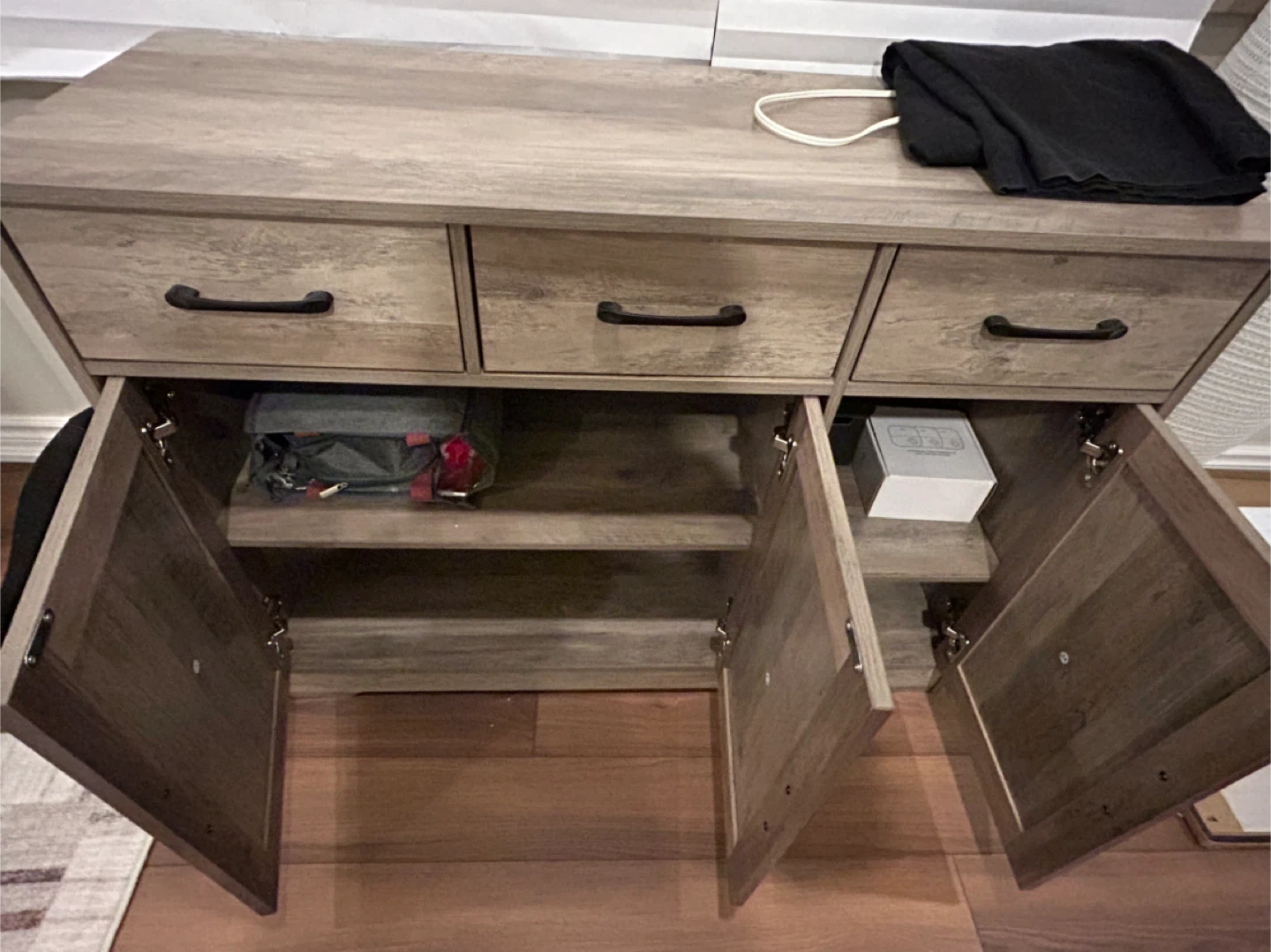 ✨✨43-inch Wide 3 Drawer  **EARLY WINTER SALE** - photo 2