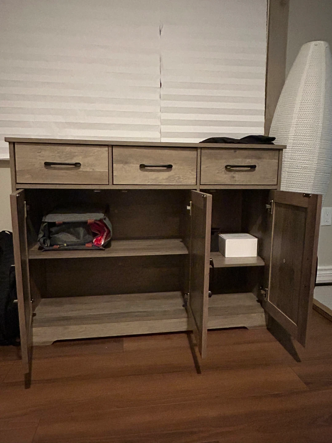 ✨✨43-inch Wide 3 Drawer  **EARLY WINTER SALE** - photo 3
