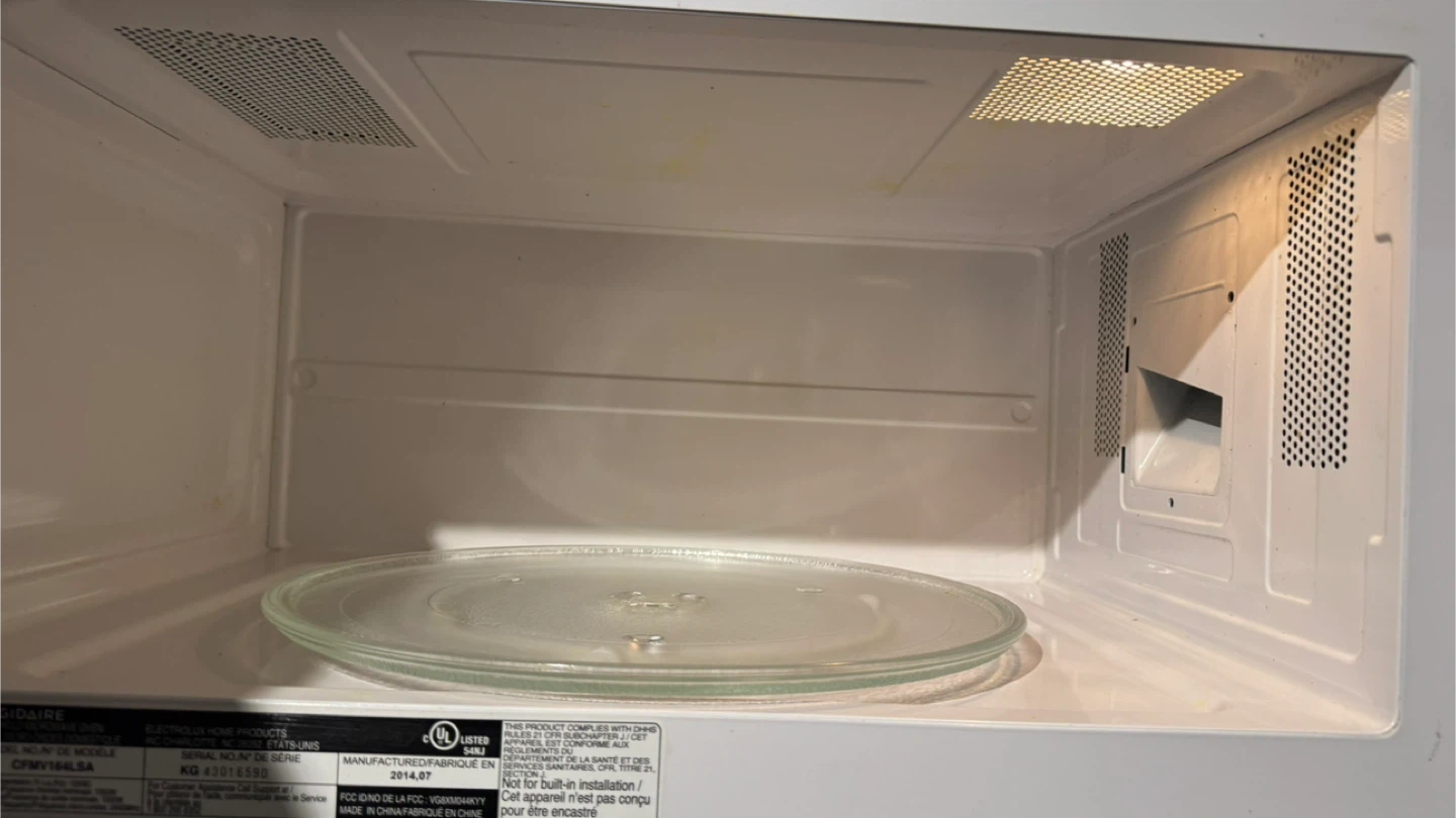 Moving sale❗️Frigidaire Stainless Steel Over-the-Range Microwave - photo 4