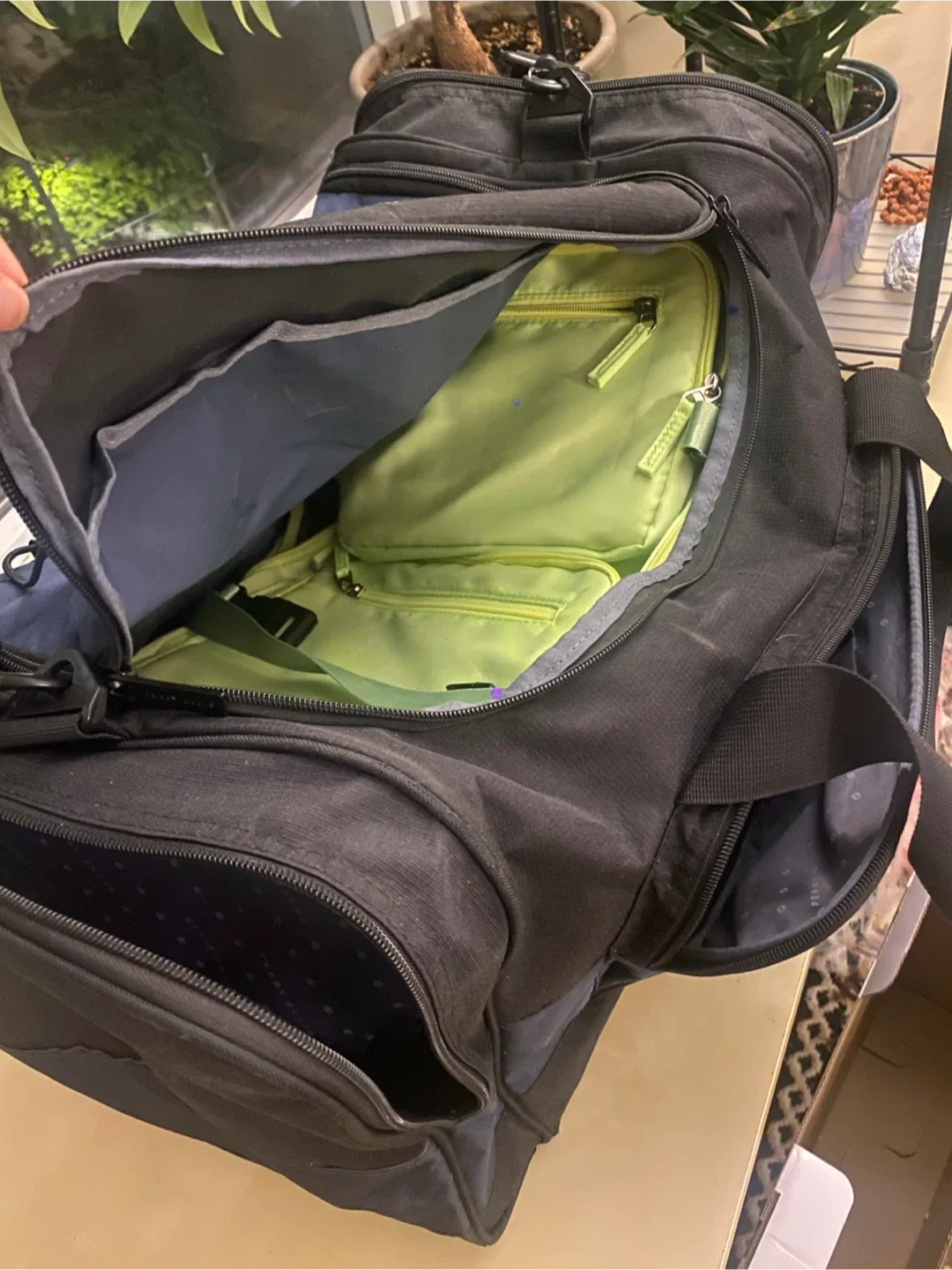 Perry Ellis Black & Blue Duffel Bag image indicator(3)