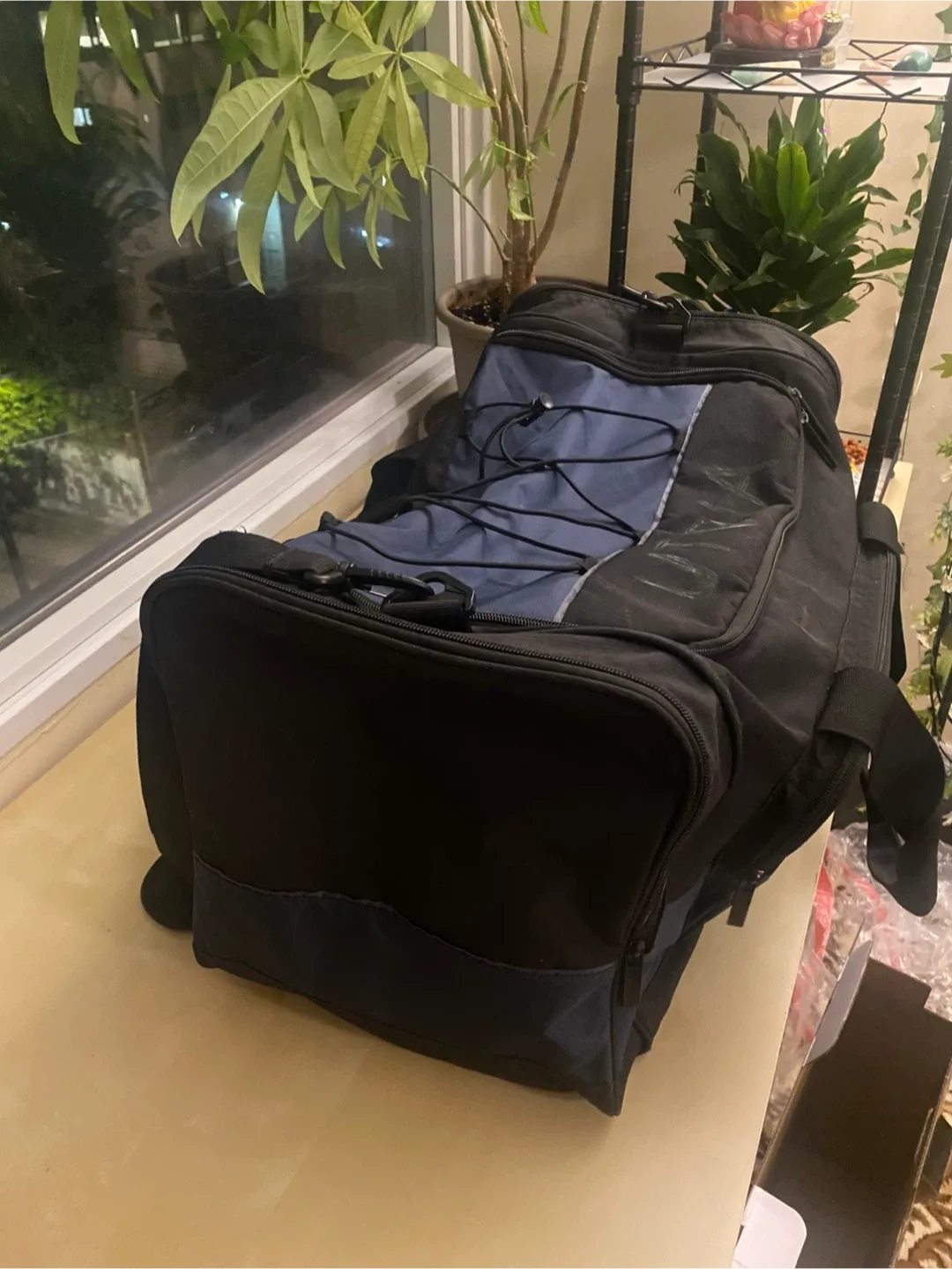 Perry Ellis Black & Blue Duffel Bag image indicator(2)