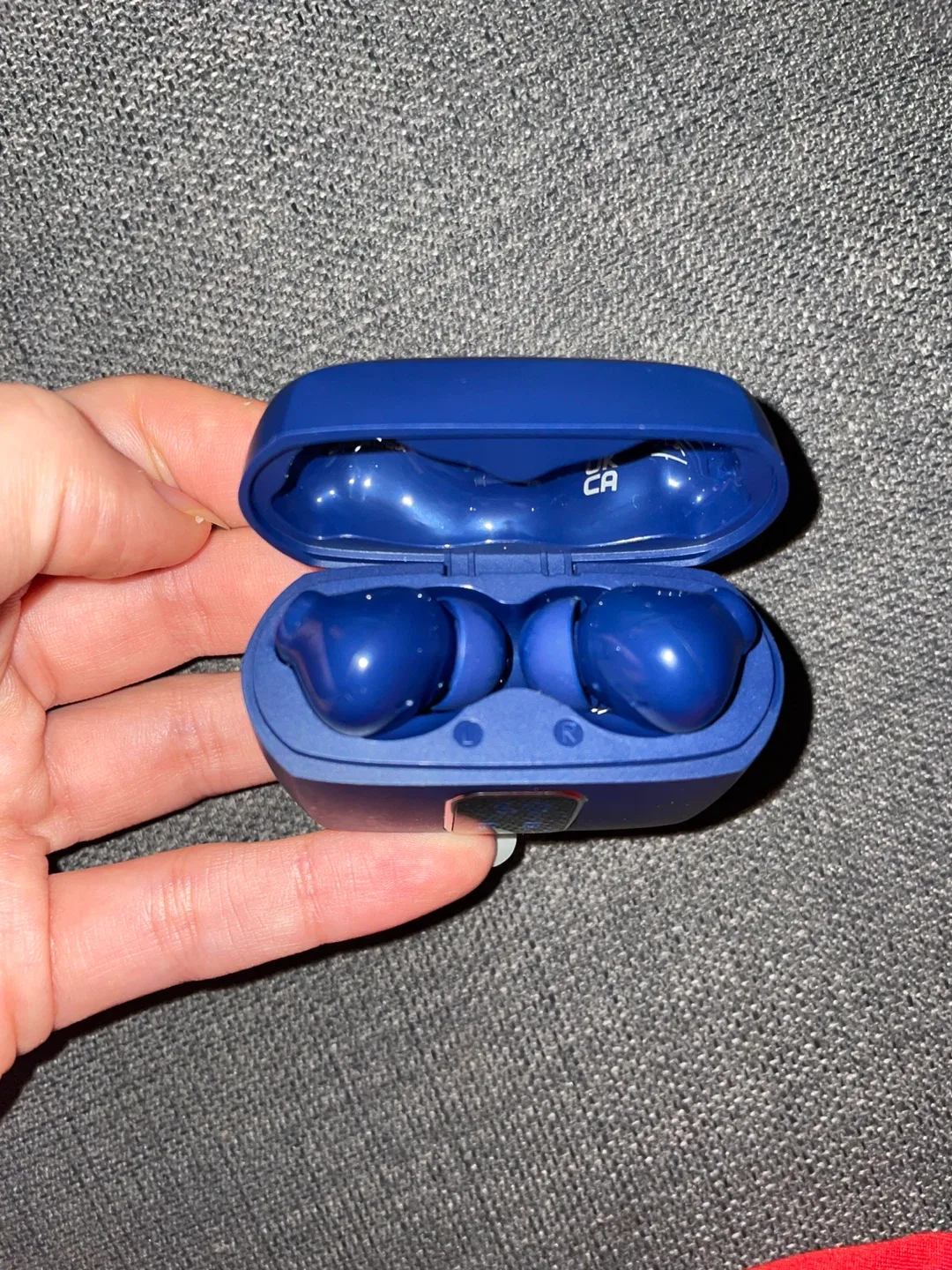 Wireless Bluetooth Earbuds image indicator(2)
