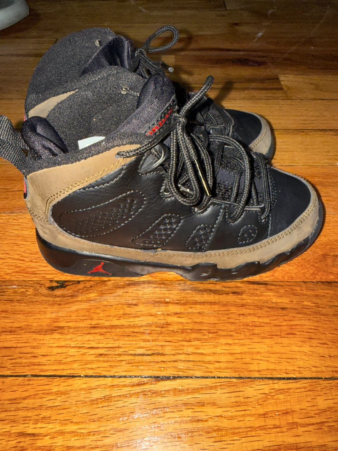 Jordan 9 Retro Black/University Red Boots - photo 4