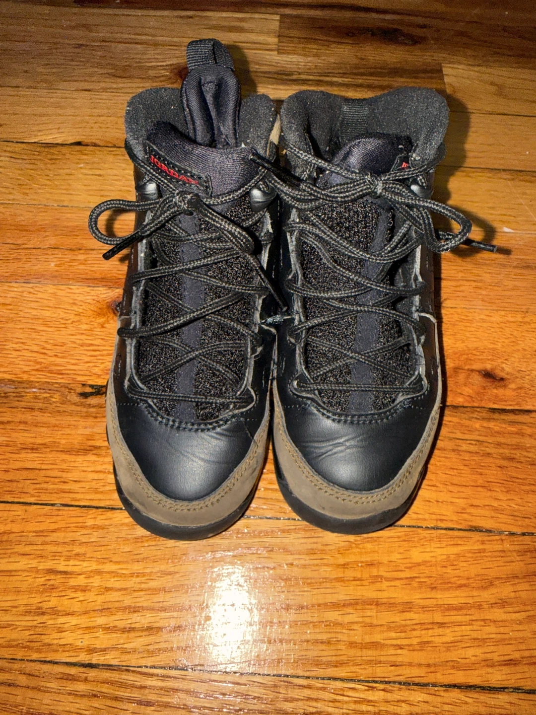 Jordan 9 Retro Black/University Red Boots