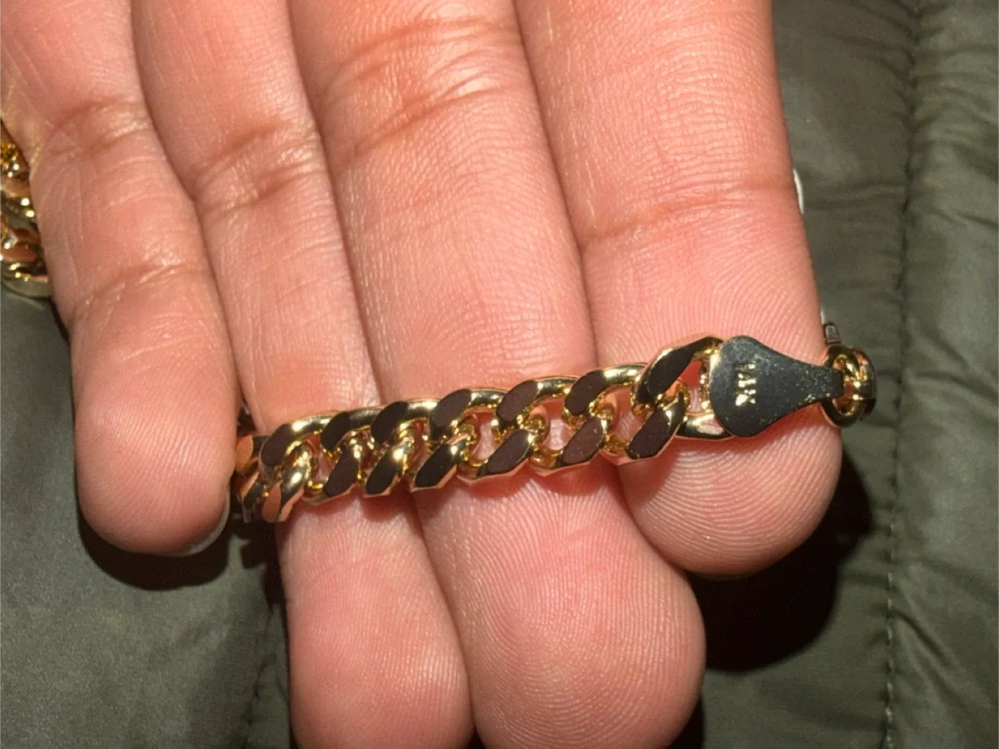 Gold chain image indicator(3)