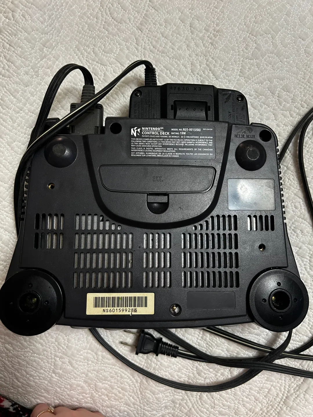 Nintendo 64 Console with Game image indicator(3)