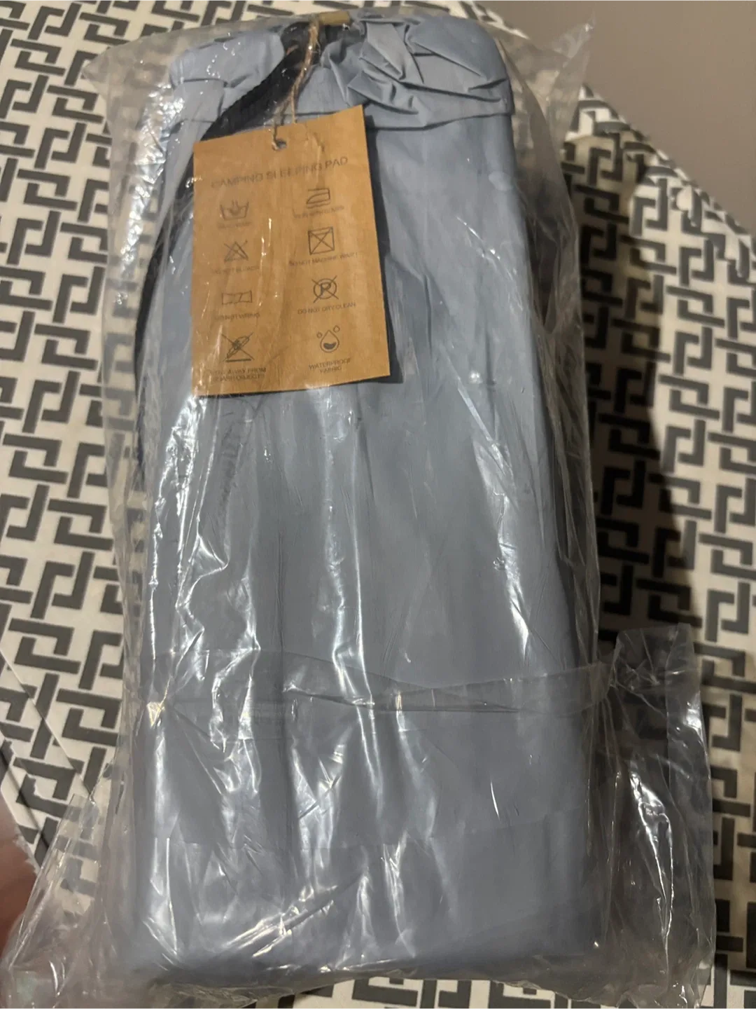 Single Grey Camping Sleeping Pad image indicator(2)