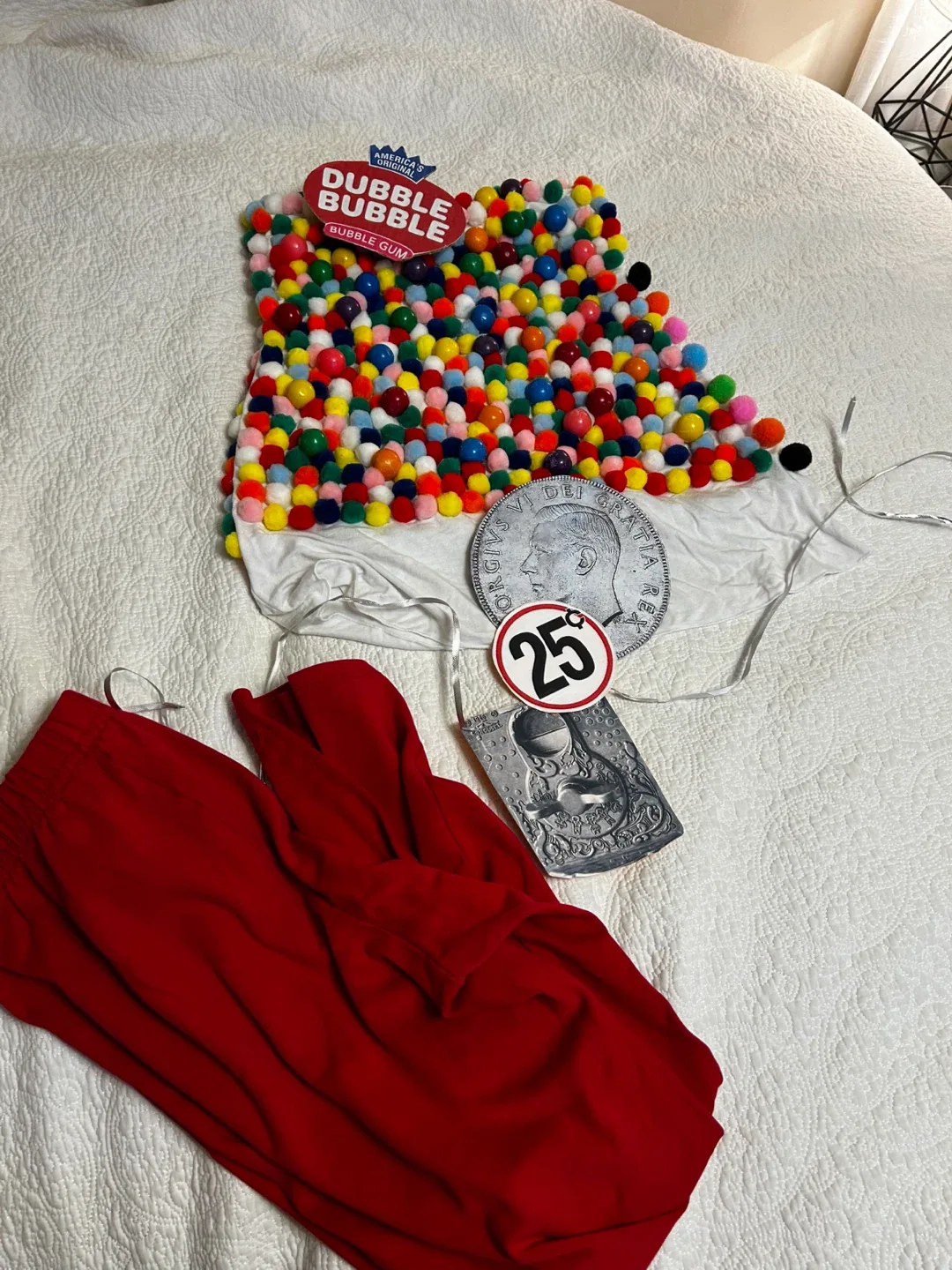 Homemade Dubble Bubble Halloween Costume #freecycle image indicator(2)