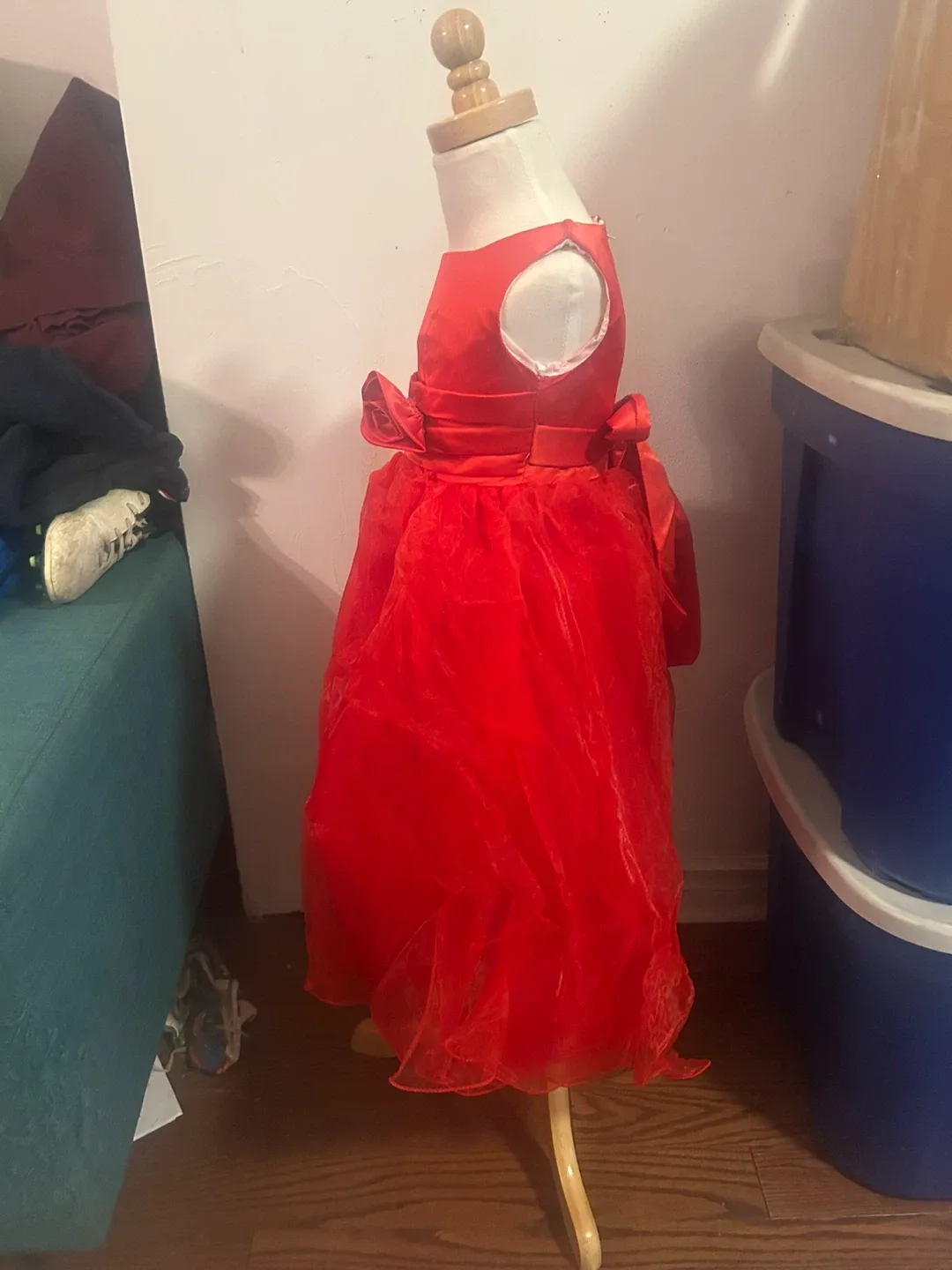 Red Dress Child Size 3 image indicator(4)