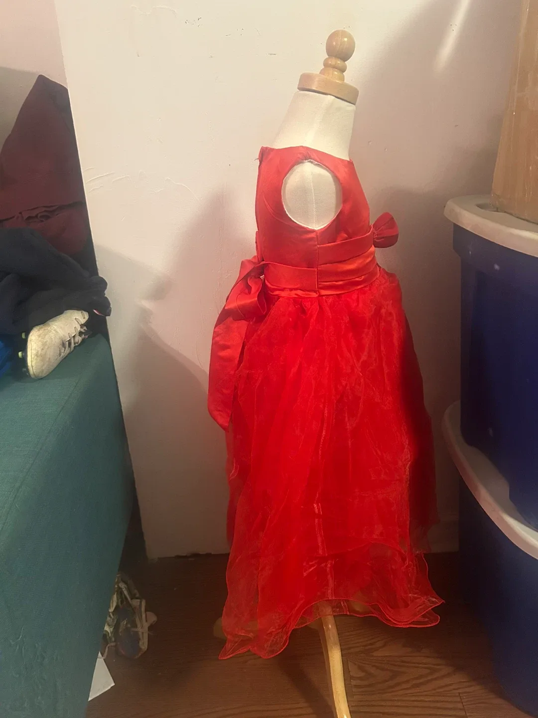 Red Dress Child Size 3 image indicator(2)