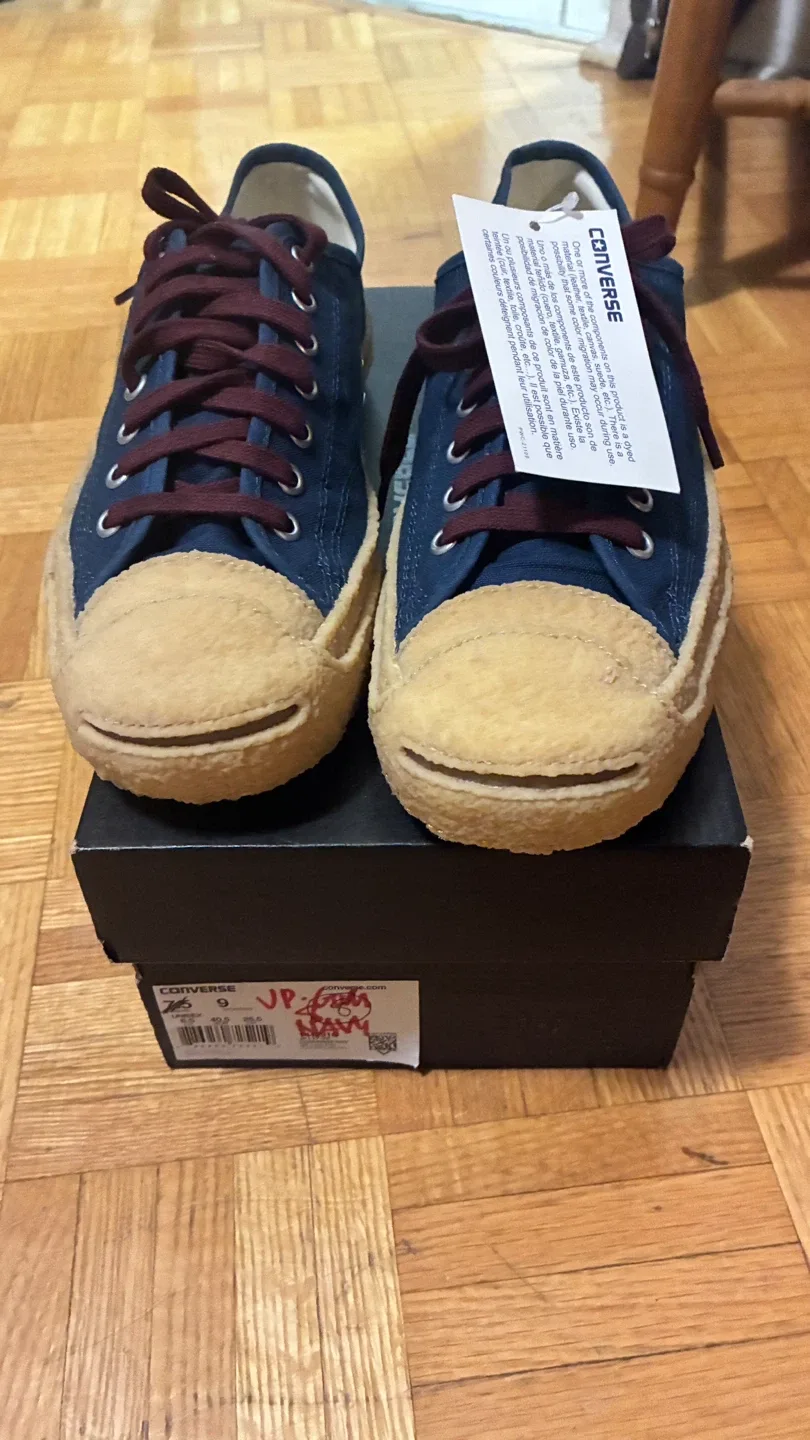 Converse Jack Purcell Shoes - Size 9 women ,  Size 8 Men image indicator(2)